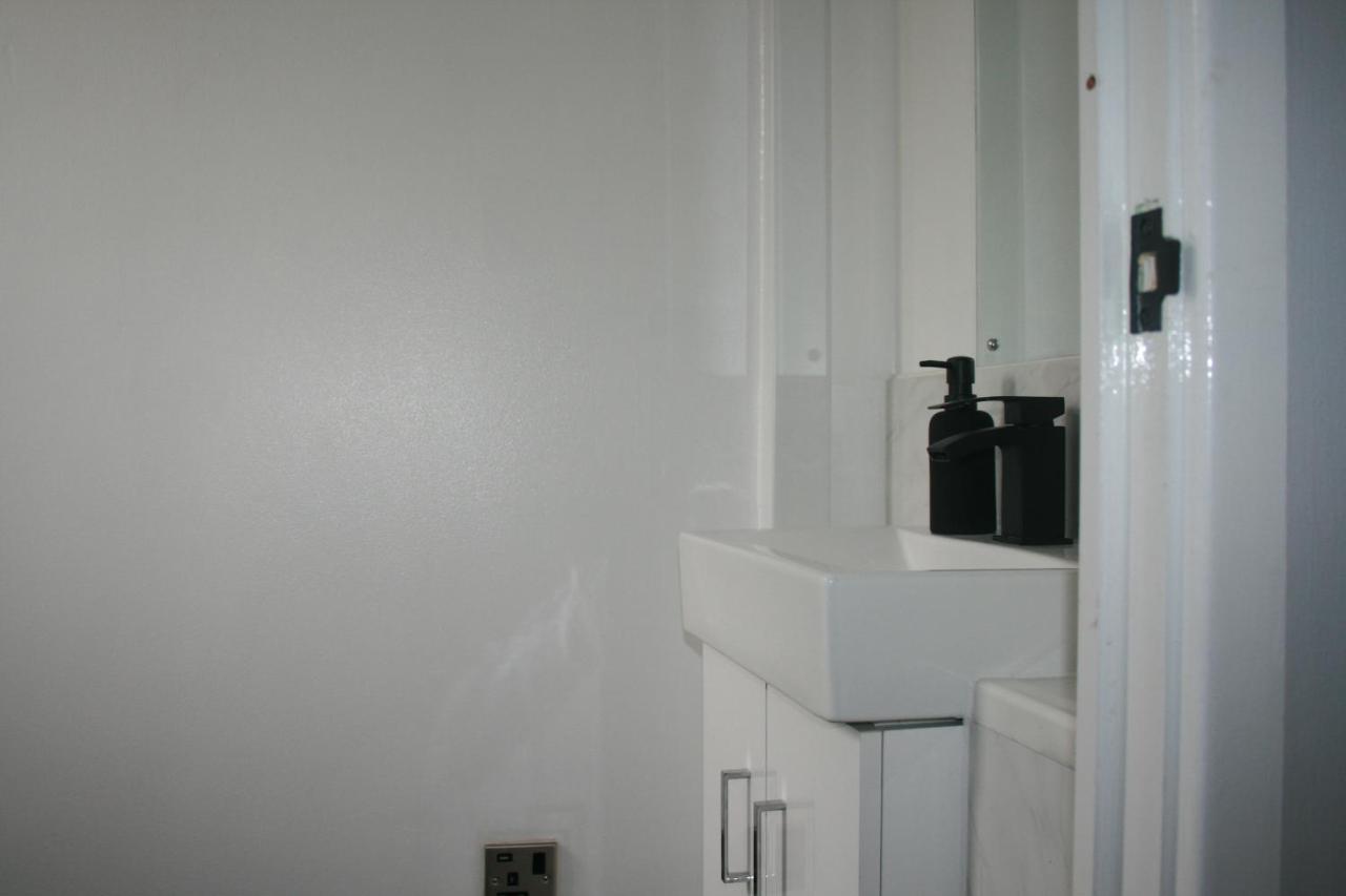 House On Cul De Sac Apartment Lakenheath Exterior photo