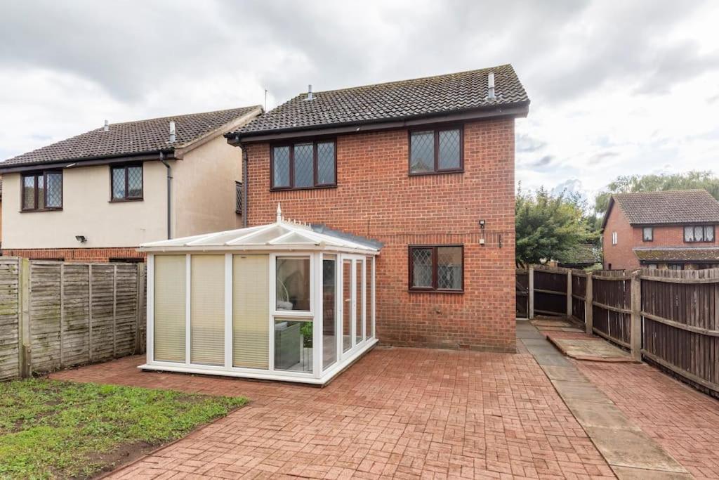 House On Cul De Sac Apartment Lakenheath Exterior photo
